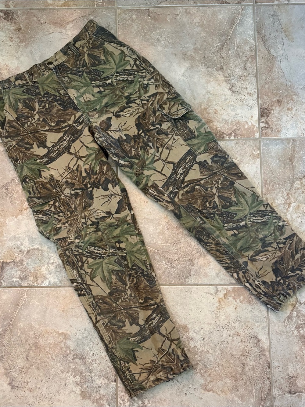 Realtree Vintage Camouflage Cargo Pants 34x31 Pockets Made In USA Hunt Outdoors